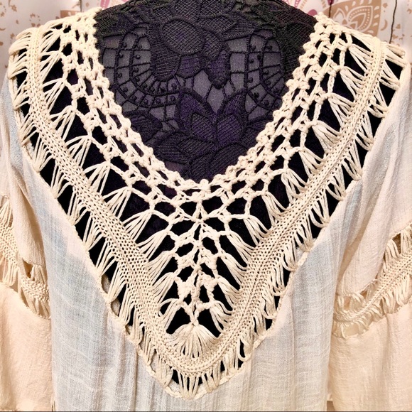 Boho Top V Neck Crochet Tunic Blouse NWOT - Picture 9 of 11